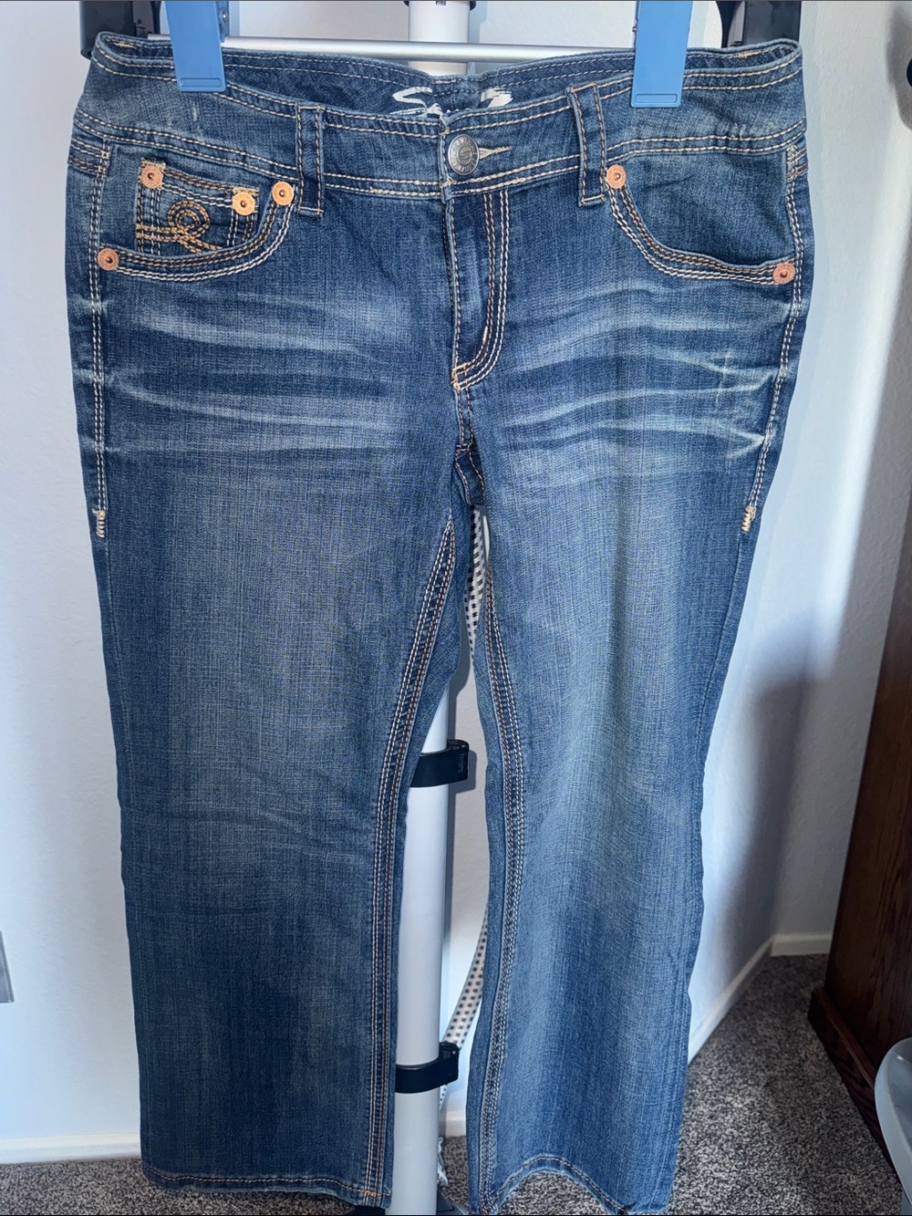 Seven7 Women's Boot Cut Jeans in Faded Blue with Contrast Stitching